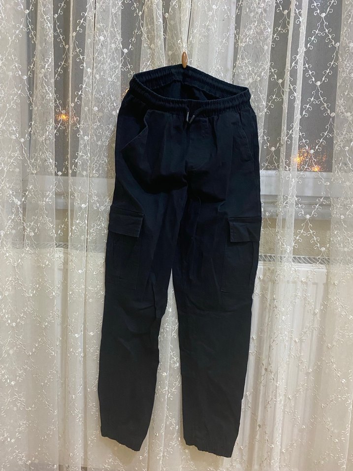 Siyah Kemerli Rahat Kesim Erkek Pantolon - Görsel 4