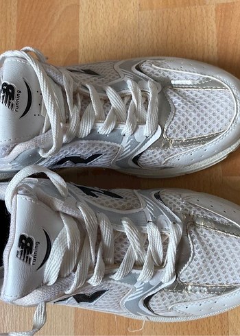 Beyaz Bağcıklı Kadın Spor Ayakkabı - Görsel 2