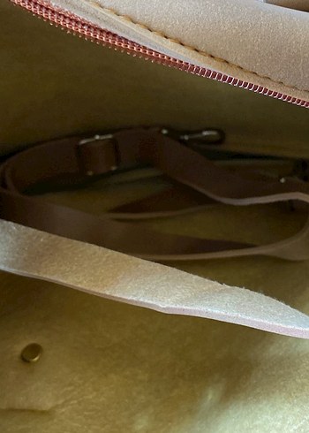 Zincir Detaylı Bej Deri Kadın Çanta - Görsel 4