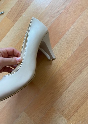 Beyaz Stiletto Topuklu Kadın Ayakkabı - Görsel 6