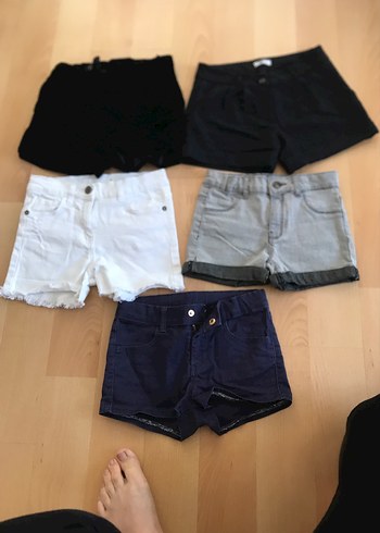 Kızlar için Fit Kesim Denim Şortlar