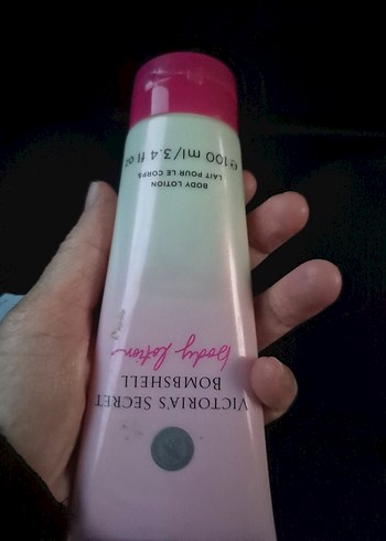 Victoria's Secret Bombshell Vücut Losyonu 100 ml - Görsel 2