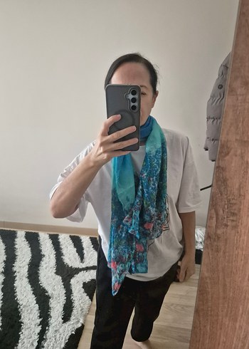 Mavi Parlak İpek Bohem Şal - Görsel 3
