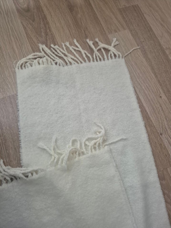 Beyaz Yün Kadın Şal - Görsel 2