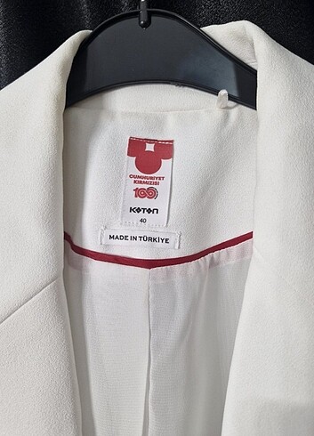 40 Beden Beyaz Blazer Ceket