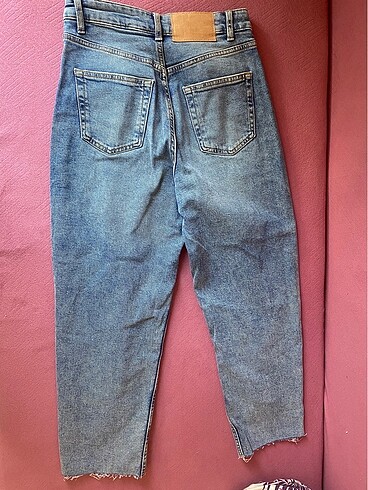 Bayan Jean