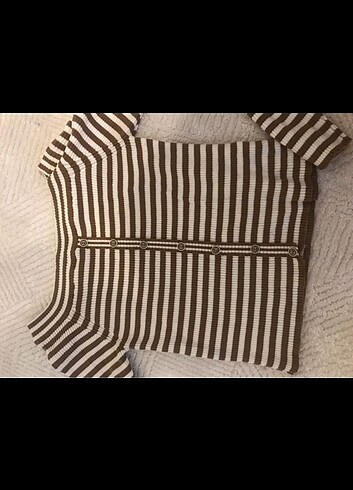 Zara Adl triko crop top