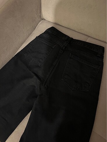 Geniş paça siyah jean