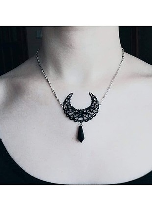 Witchy Chain