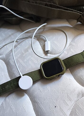 Apple Watch SE GPS+Cellular 
