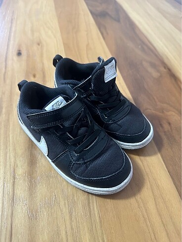 25 Beden siyah Renk Original Nike ayakkabı