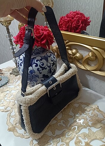Peluş baget omuz çantası 