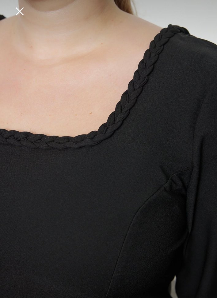 Siyah Kare Yaka Büyük Beden Elbise - Görsel 4