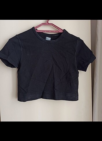 Siyah crop ambar