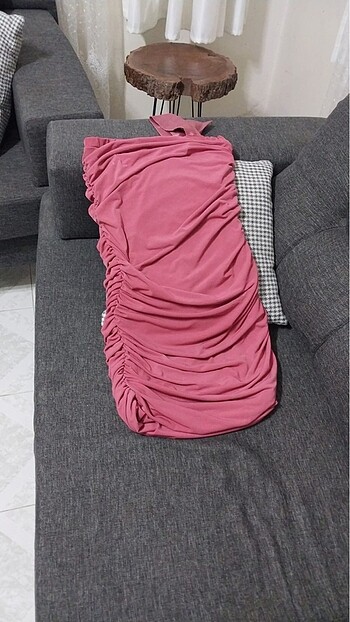 Pembe Elbise