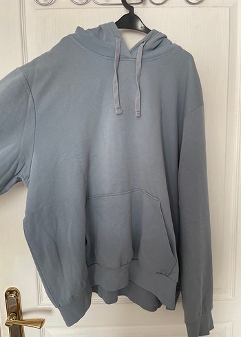 H&M sweatshirt