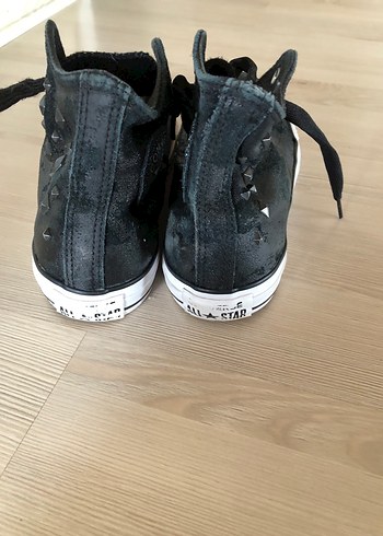 40 Beden siyah Renk orijinal converse