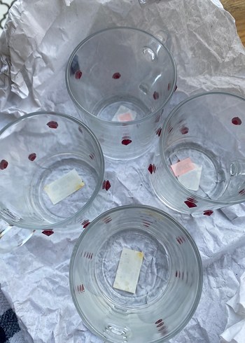 Vakkorama Kırmızı Kalp Taşlı Cam Kupa Bardak - Görsel 3