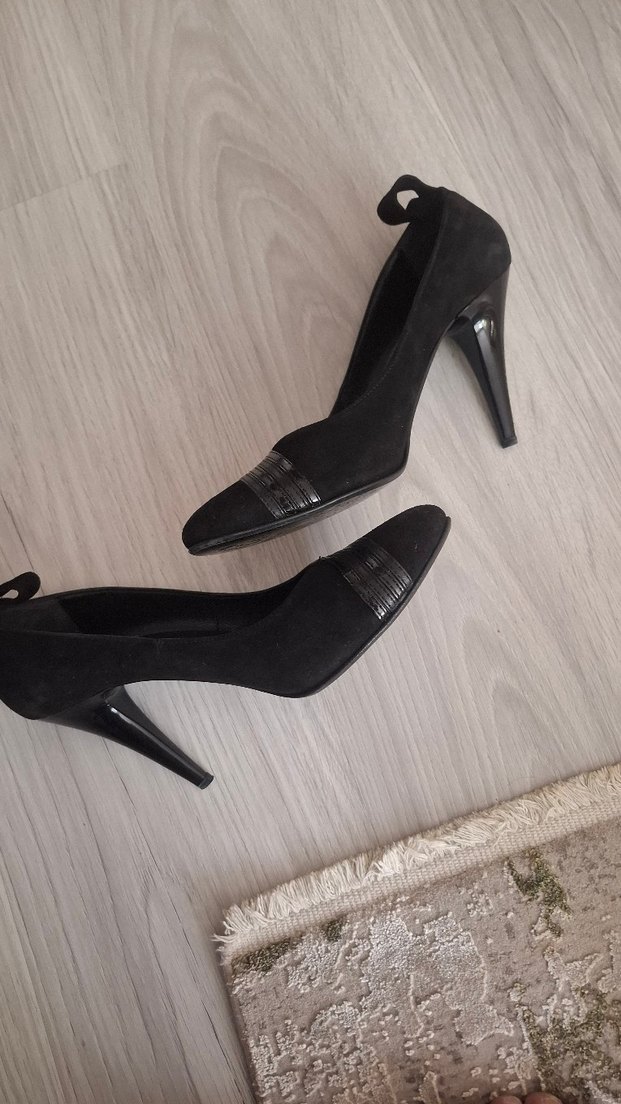 Siyah Süet Tokalı Stiletto Topuklu Kadın Ayakkabı - Görsel 3