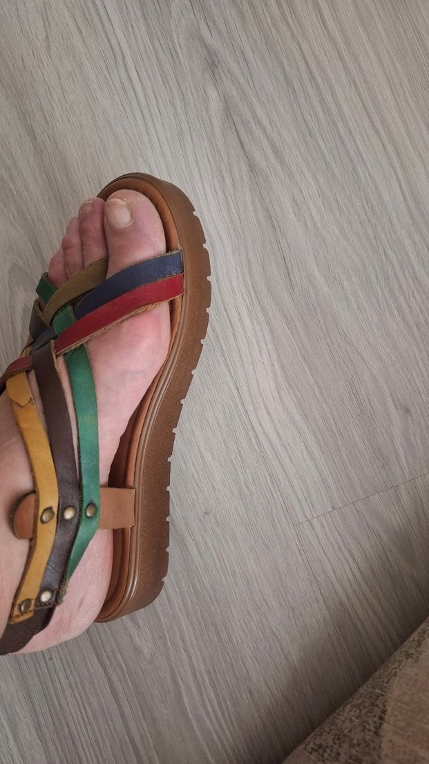 Renkli Bağlamalı Dolgu Topuklu Kadın Sandalet - Görsel 2