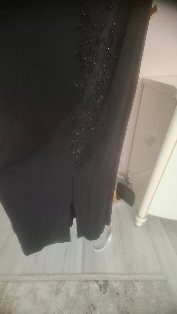 Siyah İşlemeli Uzun Kollu Abiye Elbise - Görsel 4