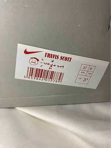 37 Beden Nike Travis Scott
