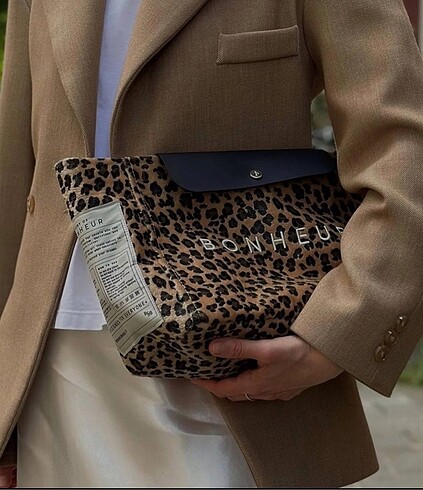 Leopar bonheur clutch bag