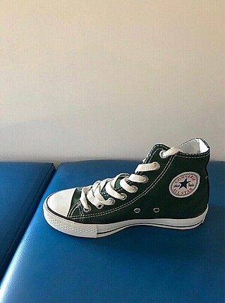 Yeşil converse