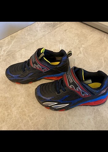32 Beden çeşitli Renk Skechers Erkek Çocuk 32 numara