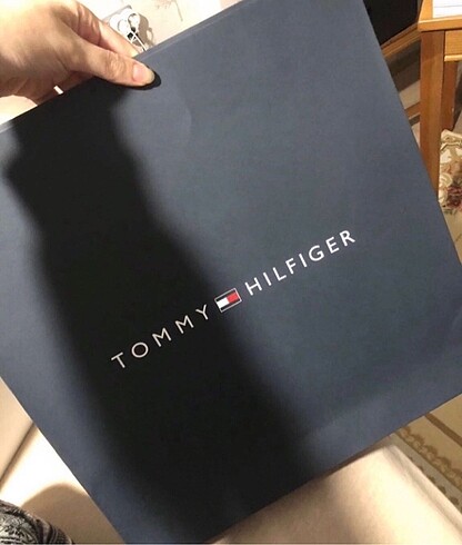 Tommy Hilfiger Tommy hilfiger 3'lü hediye paketi kutu poşet kurdele