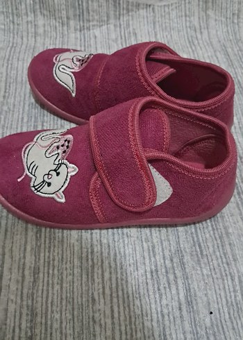 Kızlar için Pembe Nakışlı Sıcak Ev Terliği - Görsel 4