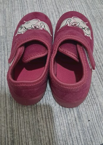 Kızlar için Pembe Nakışlı Sıcak Ev Terliği - Görsel 3