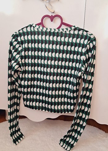 V Yaka Uzun Kollu Yeşil Baskılı Bluz - Görsel 4