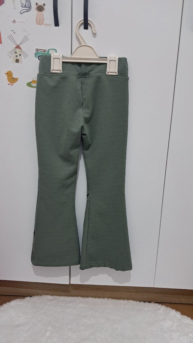 Kız Çocuk Yeşil Nakışlı Püsküllü Pantolon - Görsel 3