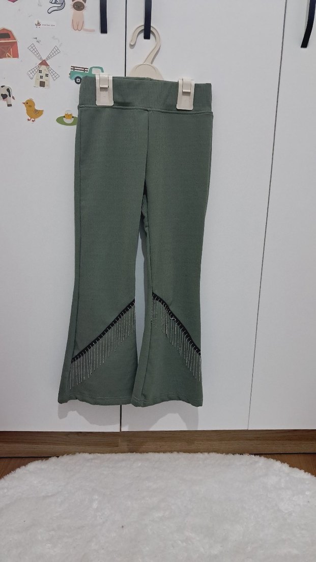 Kız Çocuk Yeşil Nakışlı Püsküllü Pantolon - Görsel 2