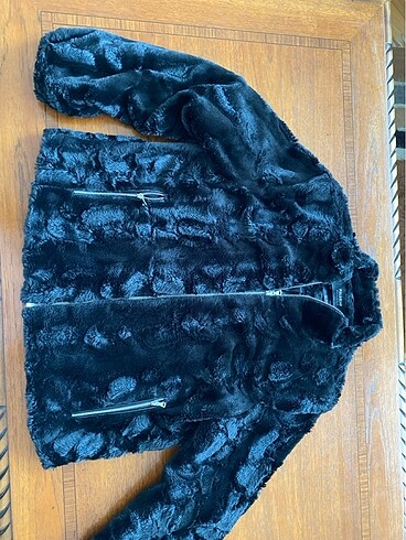 Pull and Bear Pull&Bear kürk mont
