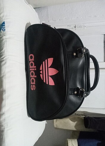 adidas deri kol çantası