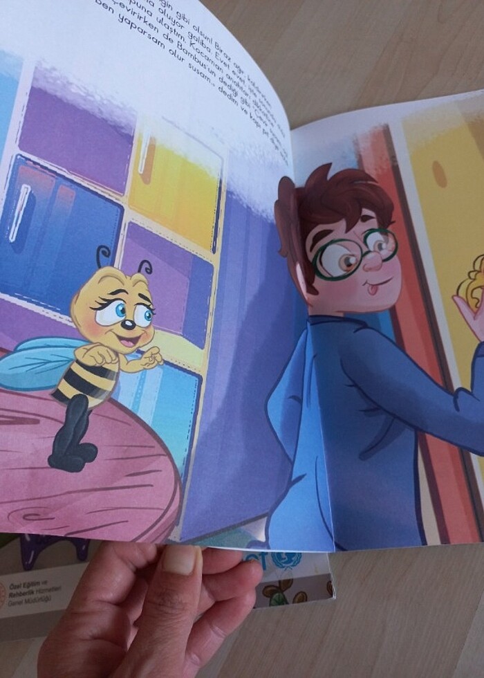 3 adet hikaye kitabı - Görsel 2