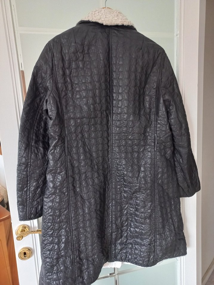 Düğmeli Uzun Deri Kadın Ceket - Görsel 5