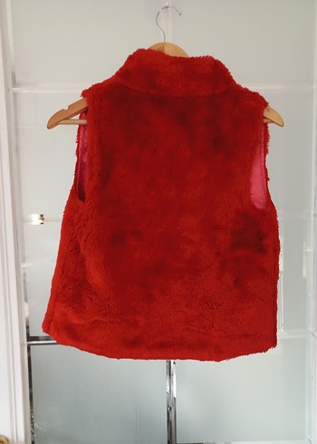 Kırmızı Kürklü Kadın Yelek - Görsel 4