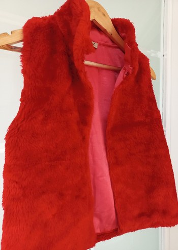 Kırmızı Kürklü Kadın Yelek - Görsel 6