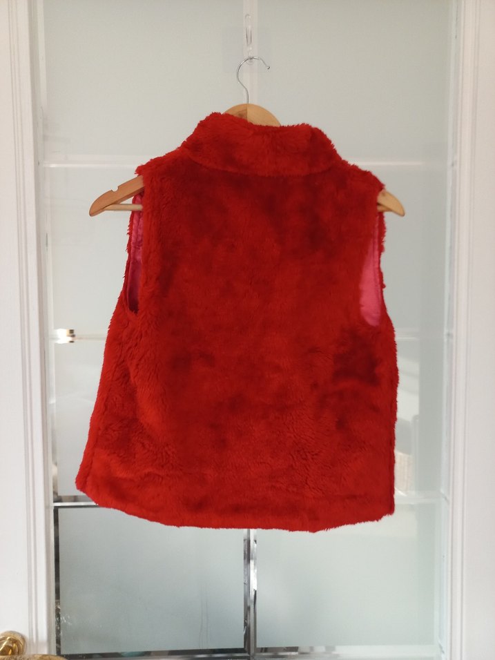 Kırmızı Kürklü Kadın Yelek - Görsel 5