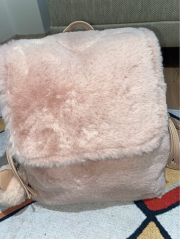 Pembe peluş çanta