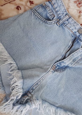Gevşek Kesim, Püsküllü Mini Denim Şort