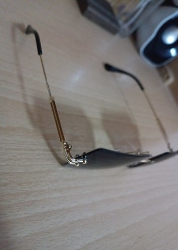Beden gri Renk Gri Şeffaf Minimalist Cristal Kadın Gözlüğü