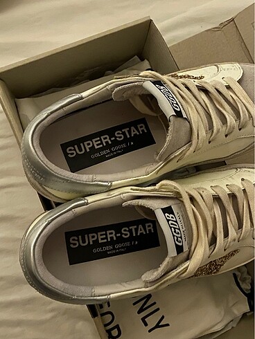 38 Beden beyaz Renk GOLDEN GOOSE