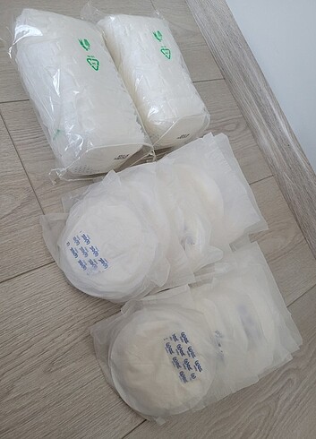 Wee baby ve baby mom göğüs pedi toplam 79 adet