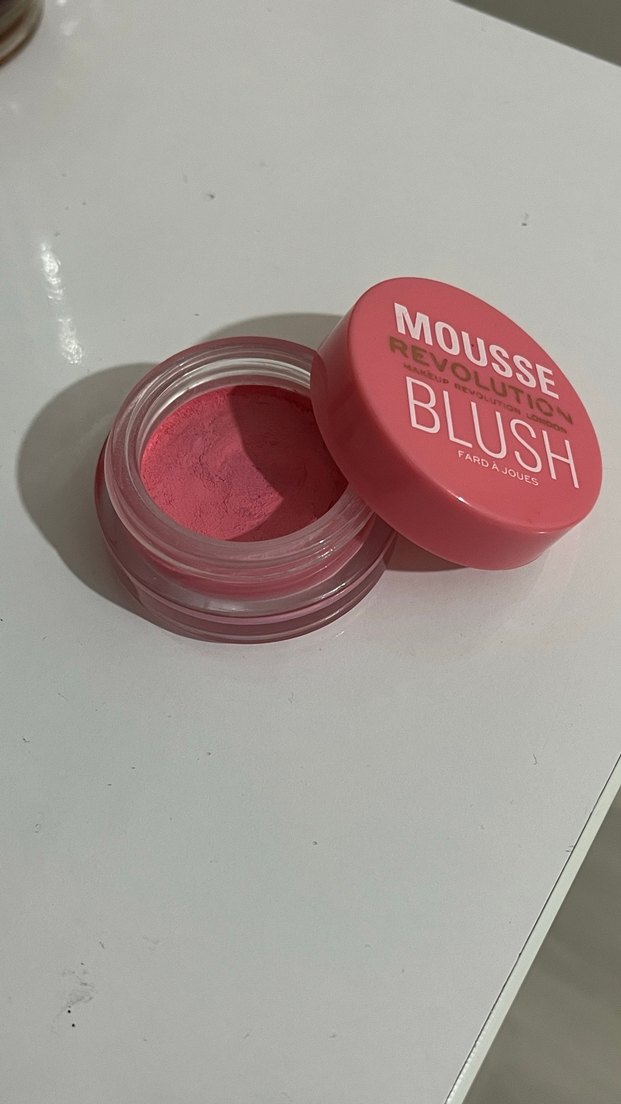 Revolution mousse allık - Görsel 2