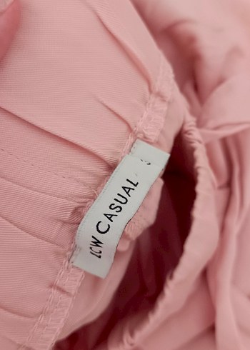 LC Waikiki Kadın Bej Kemerli Mini Kumaş Pantolon