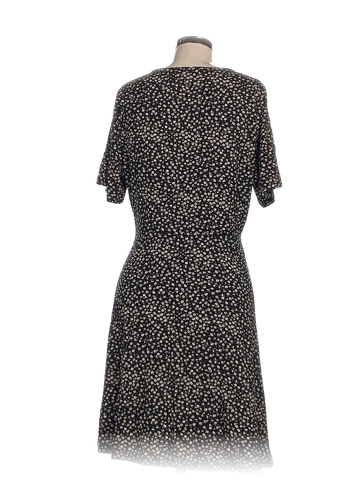 Pull and Bear Kısa Elbise %70 İndirimli. - Görsel 3